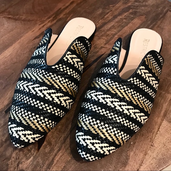 🌟LAST ONE🌟Restricted Black Mules|Textured Woven - Picture 3 of 9